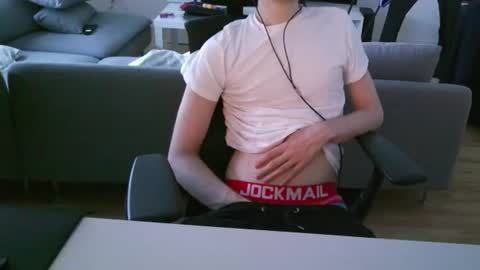 Snapshot of felixsagg chatting on June 2026 04:34:02 PM felixsagg online show from June 2026 04:34:02 PM