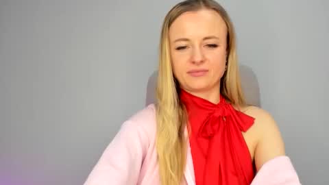 felorina online show from April 2026 07:25:02 PM