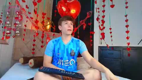 Snapshot of femboy_max chatting on September 2025 12:51:02 PM Femboy Max online show from September 2025 12:51:02 PM