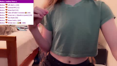 Snapshot of femboytummy chatting on December 2024 02:52:01 AM femboytummy online show from December 2024 02:52:01 AM