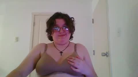 Snapshot of femcelsam chatting on August 2026 01:48:01 AM femcelsam online show from August 2026 01:48:01 AM
