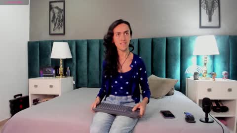 Snapshot of fenix_karoll chatting on January 2025 07:09:01 AM Karol online show from January 2025 07:09:01 AM