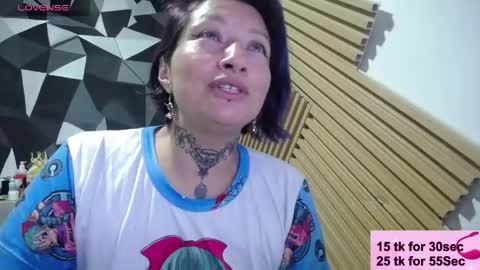 Snapshot of fenix_purple chatting on May 2026 04:34:02 PM FENIX online show from May 2026 04:34:02 PM