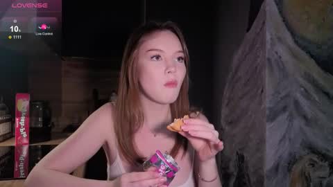 Nancy online show from November 2025 03:22:01 PM