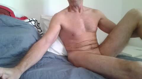 fergi1999 online show from October 2025 04:57:01 AM