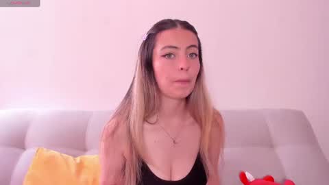 fernanda  online show from July 2026 04:34:02 PM