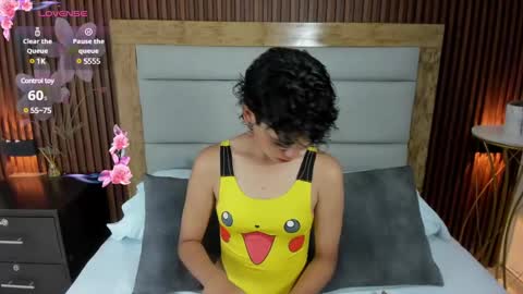 Snapshot of fernanda_indie chatting on January 2025 12:02:02 PM F E R N A N D A online show from January 2025 12:02:02 PM