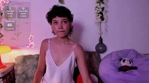 Snapshot of fernanda_indie chatting on September 2025 07:35:02 PM F E R N A N D A online show from September 2025 07:35:02 PM