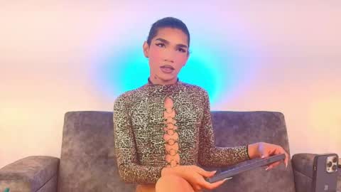fernanda online show from May 2026 04:09:02 AM