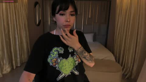 Snapshot of fernandax1_ chatting on January 2025 06:28:01 PM FER online show from January 2025 06:28:01 PM