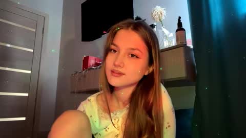 Snapshot of ferneprivatsky chatting on September 2025 01:14:02 PM Alice online show from September 2025 01:14:02 PM