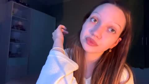 Snapshot of ferneprivatsky chatting on October 2025 08:42:01 PM Alice online show from October 2025 08:42:01 PM