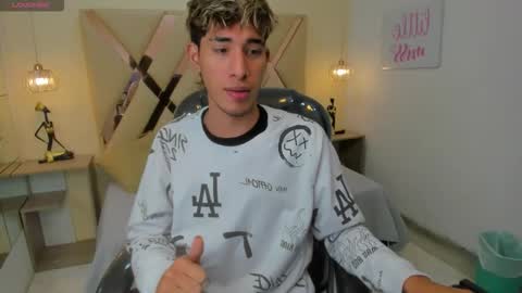 FER PHOENIX online show from November 2025 04:21:01 AM