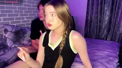 Tina and Tomas online show from September 2025 02:11:01 PM