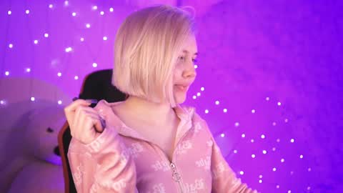 Rey online show from December 2024 03:11:01 PM