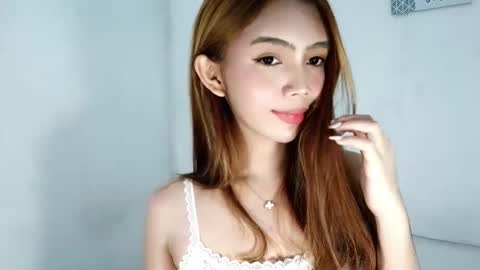 feyaaa online show from November 2025 01:06:02 PM