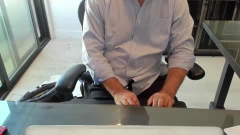 Snapshot of fhetzl chatting on October 2025 09:23:01 PM fhetzl online show from October 2025 09:23:01 PM