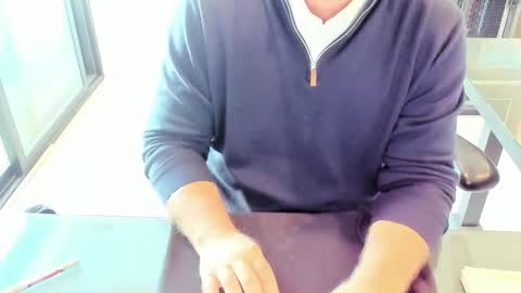 Snapshot of fhetzl chatting on October 2025 10:21:01 PM fhetzl online show from October 2025 10:21:01 PM