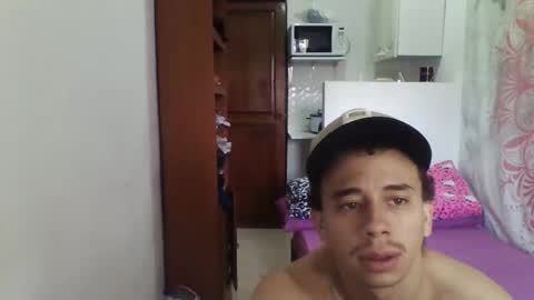 Snapshot of fhilypn773 chatting on November 2025 02:42:02 PM Fhily online show from November 2025 02:42:02 PM