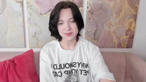 fiamoory online show from April 2026 01:21:01 AM