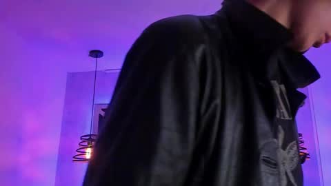   online show from January 2025 06:17:02 PM