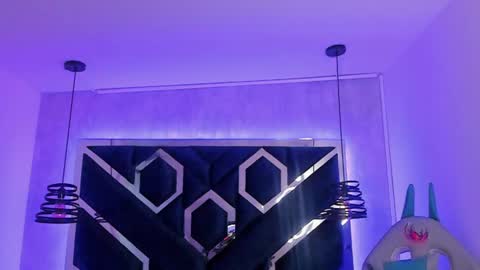   online show from February 2025 11:53:01 AM