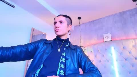   online show from December 2025 12:12:01 PM