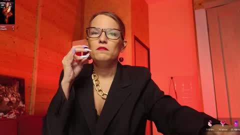 Lady online show from March 2026 04:35:01 PM