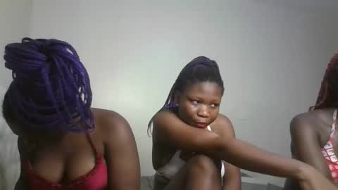 melanie online show from September 2025 02:49:01 AM