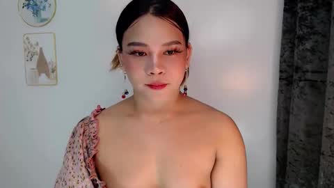 Jasmine online show from April 2026 10:58:01 PM