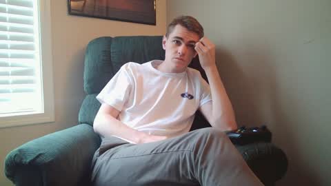 Snapshot of finnabun33 chatting on May 2026 08:25:01 PM Jake I am Bicurious online show from May 2026 08:25:01 PM