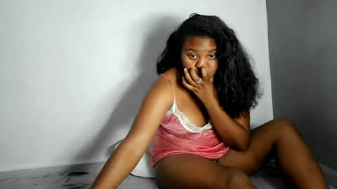 Snapshot of fiona_00 chatting on June 2026 05:23:01 PM fiona_00 online show from June 2026 05:23:01 PM