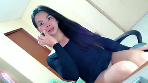 Snapshot of fionie_xxx chatting on June 2026 12:37:01 PM FIONA online show from June 2026 12:37:01 PM