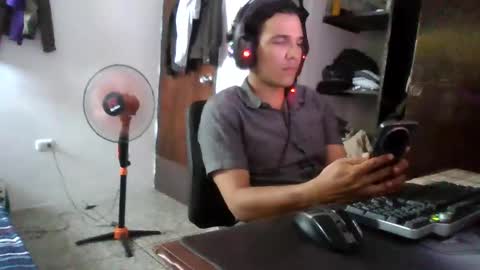 Snapshot of firefeelings chatting on December 2024 11:11:02 AM Ricardo online show from December 2024 11:11:02 AM