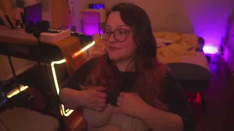 Lio Roxy online show from March 2026 06:09:02 AM