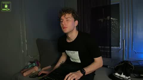 Snapshot of firevein chatting on October 2025 10:27:02 AM Sexy Tony online show from October 2025 10:27:02 AM