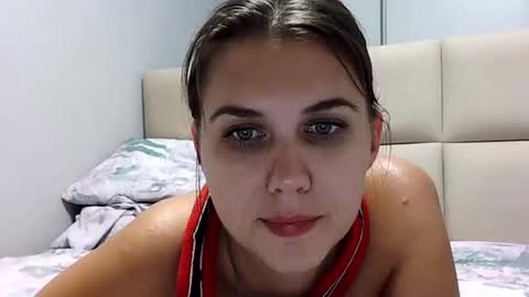 Sara online show from September 2025 07:14:02 PM