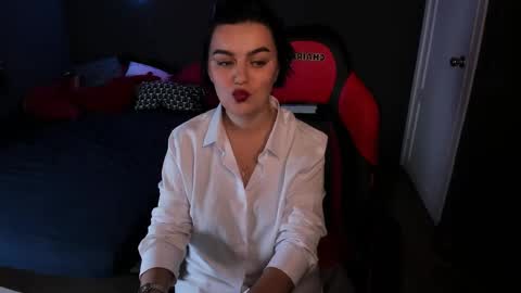 SOFIA online show from December 2025 07:47:02 AM