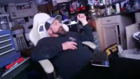 fishyfishy6460 online show from April 2026 02:42:02 AM