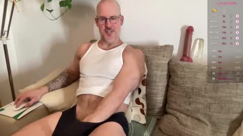 Snapshot of fit_rubinho chatting on December 2024 04:28:02 PM Rubn online show from December 2024 04:28:02 PM