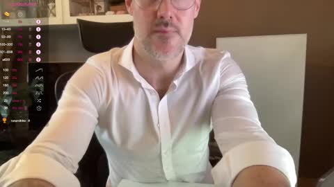 Snapshot of fit_rubinho chatting on January 2025 09:06:01 AM Rubn online show from January 2025 09:06:01 AM