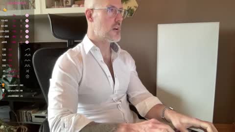 Snapshot of fit_rubinho chatting on February 2025 12:27:02 PM Rubn online show from February 2025 12:27:02 PM