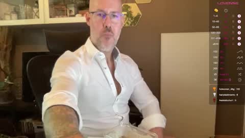 Snapshot of fit_rubinho chatting on September 2025 07:41:01 AM Rubn online show from September 2025 07:41:01 AM