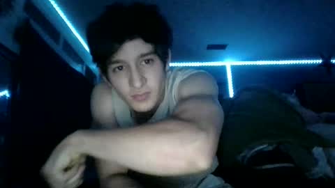 Snapshot of fitboi321 chatting on April 2026 05:16:02 AM fitboi321 online show from April 2026 05:16:02 AM