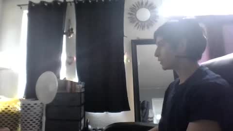 Snapshot of fitboi321 chatting on April 2026 12:00:02 AM fitboi321 online show from April 2026 12:00:02 AM