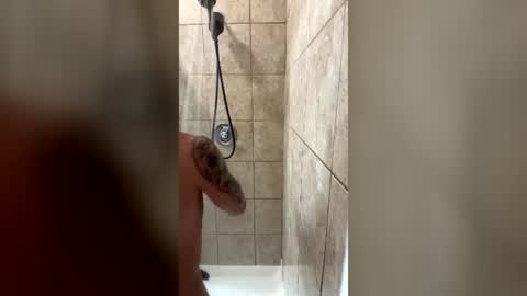 Snapshot of fithornyandtatted chatting on June 2026 11:40:01 PM fithornyandtatted online show from June 2026 11:40:01 PM