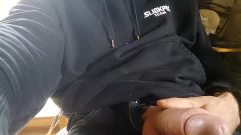 Snapshot of fiveforwilly1 chatting on December 2024 11:02:02 AM Markus online show from December 2024 11:02:02 AM