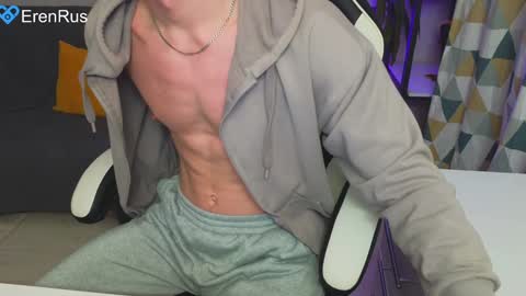 Eren.  online show from December 2024 10:34:01 PM