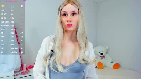 Kira online show from March 2026 02:37:01 AM