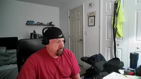 Snapshot of flaguy3233 chatting on December 2024 10:01:02 AM Florida guy online show from December 2024 10:01:02 AM